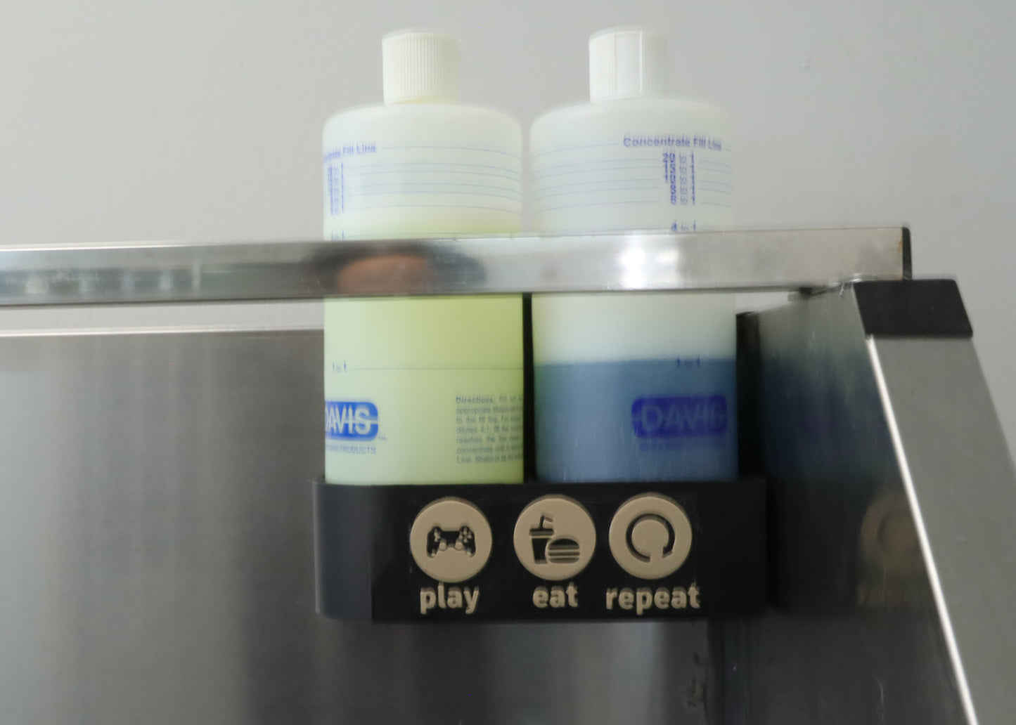 Pet Bathtub Shampoo Organizer